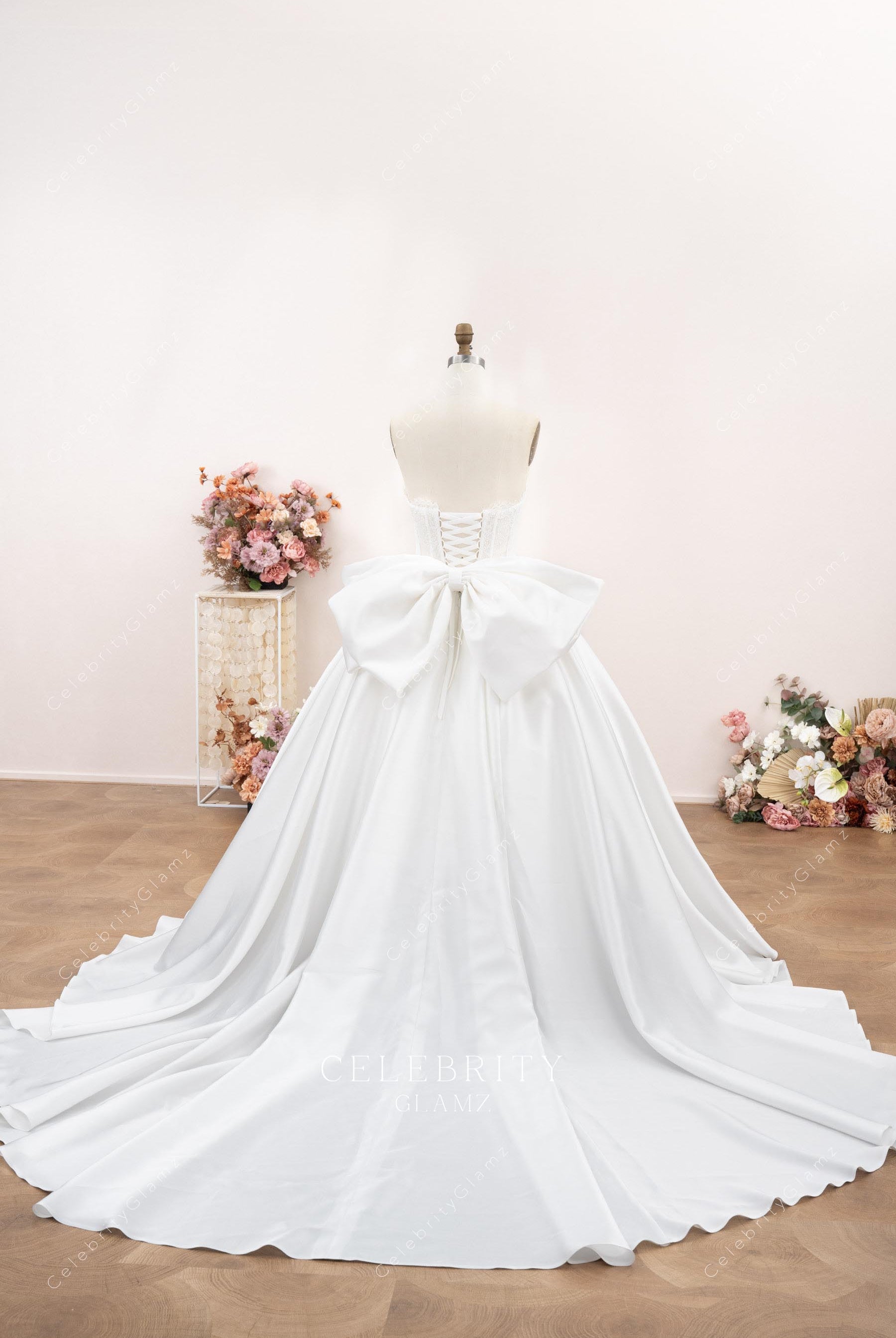 Mikado dramatic bowknot Aline bridal dress