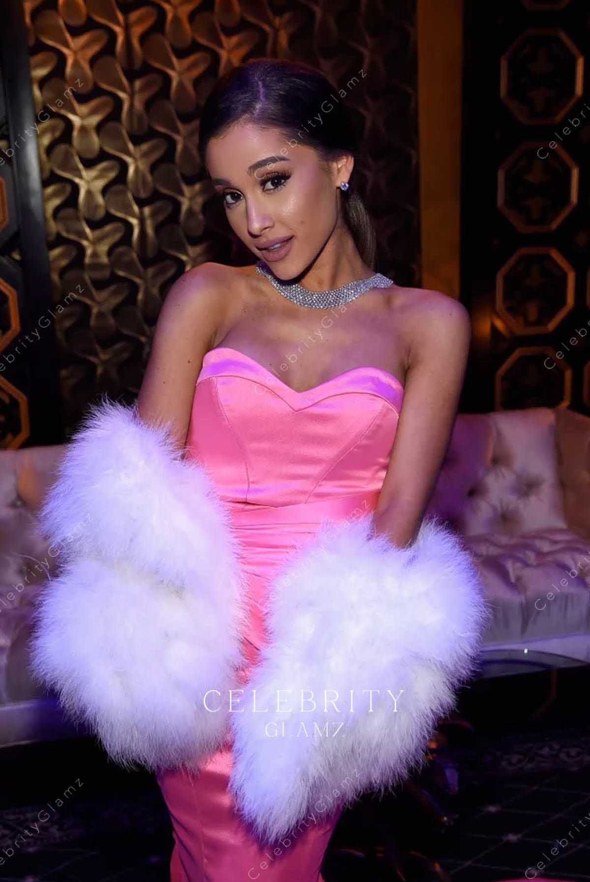 Ariana Grande hot pink strapless dress MTV movie awards 2016
