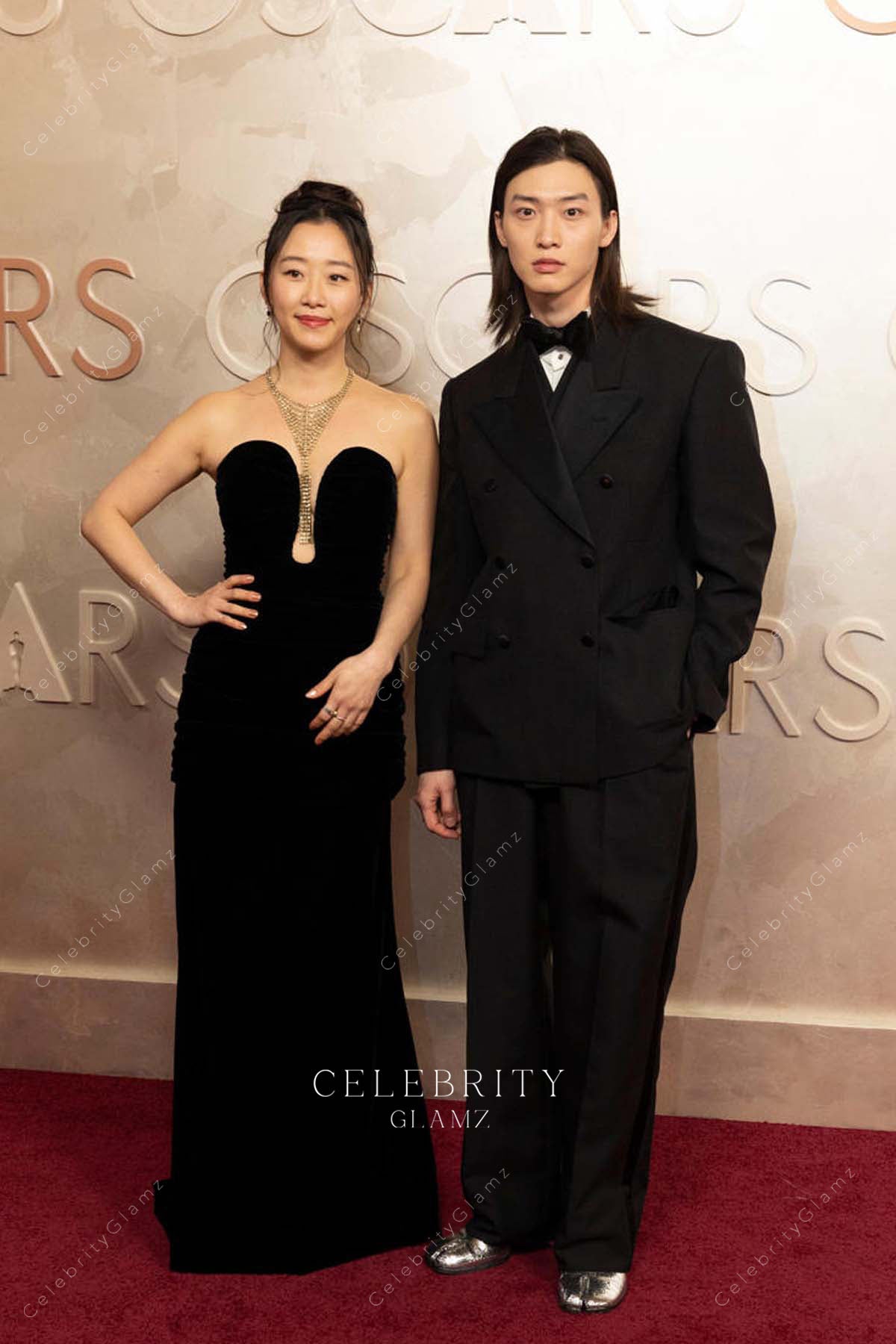 Gia Kim black sweetheart neck 2025 Oscars red carpet dress