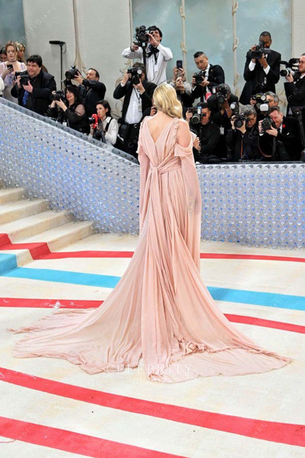 Gwendoline Christie v back dress 2023 met gala