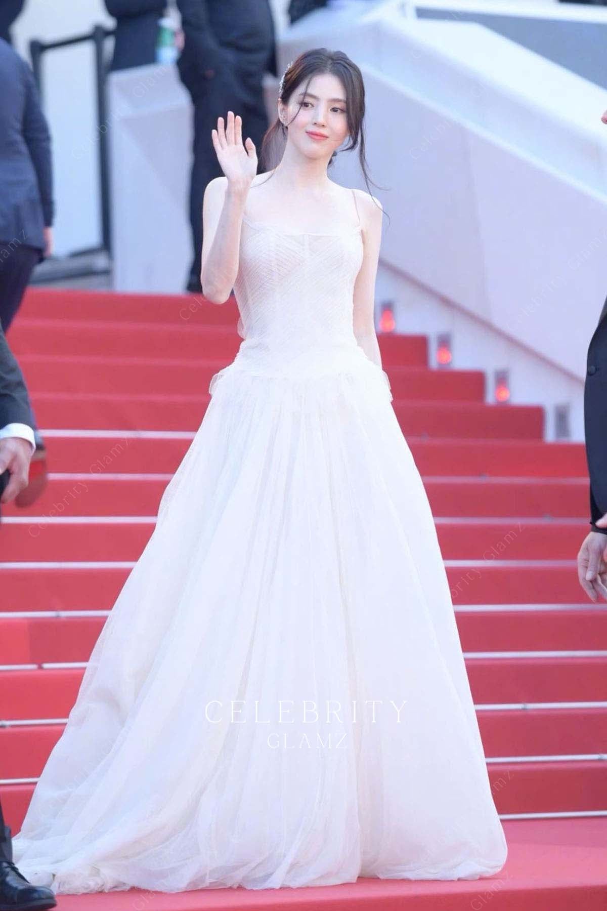Han So-hee chic a line prom gown Cannes film festival red carpet 2024