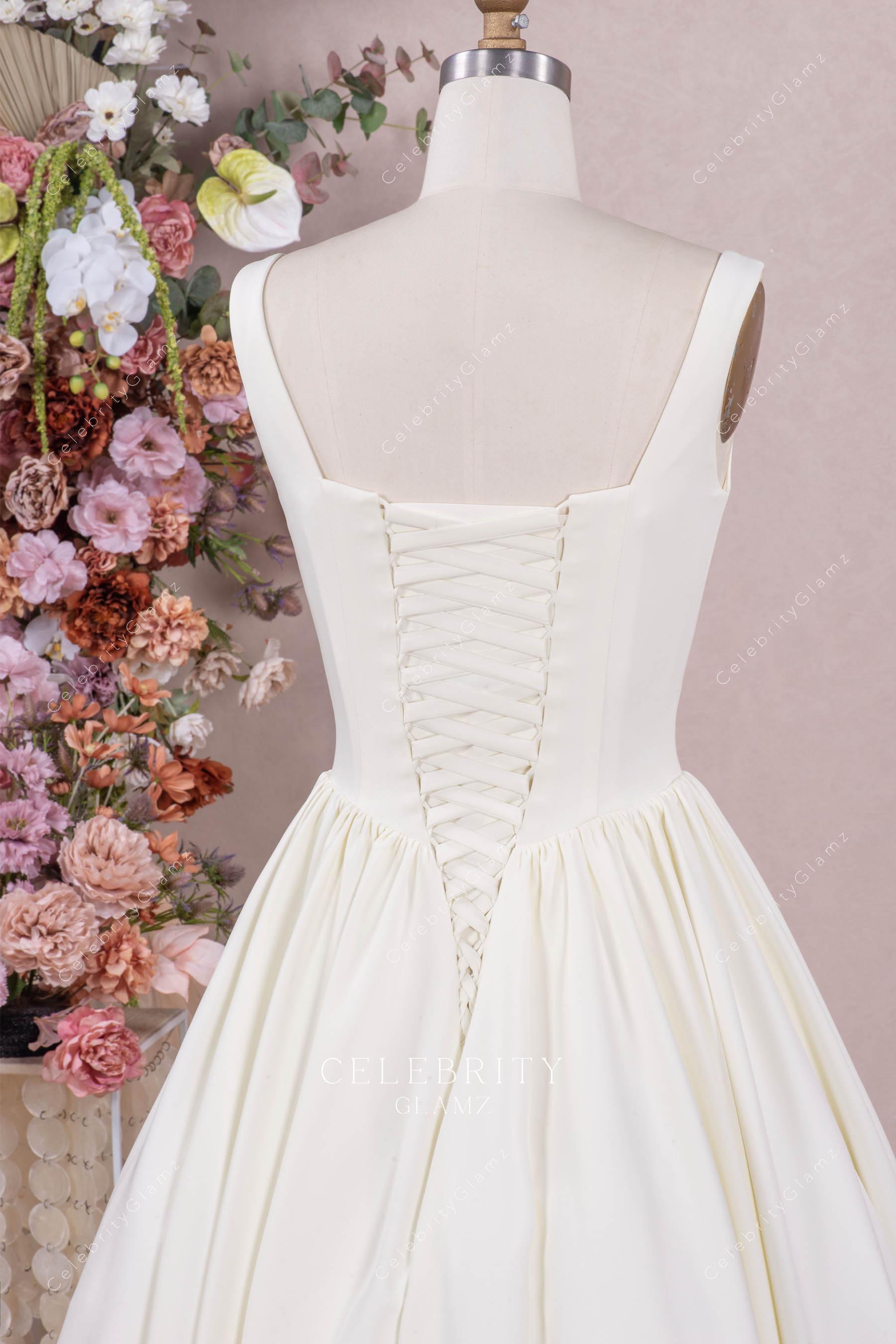 ivory lace up back bridal gown