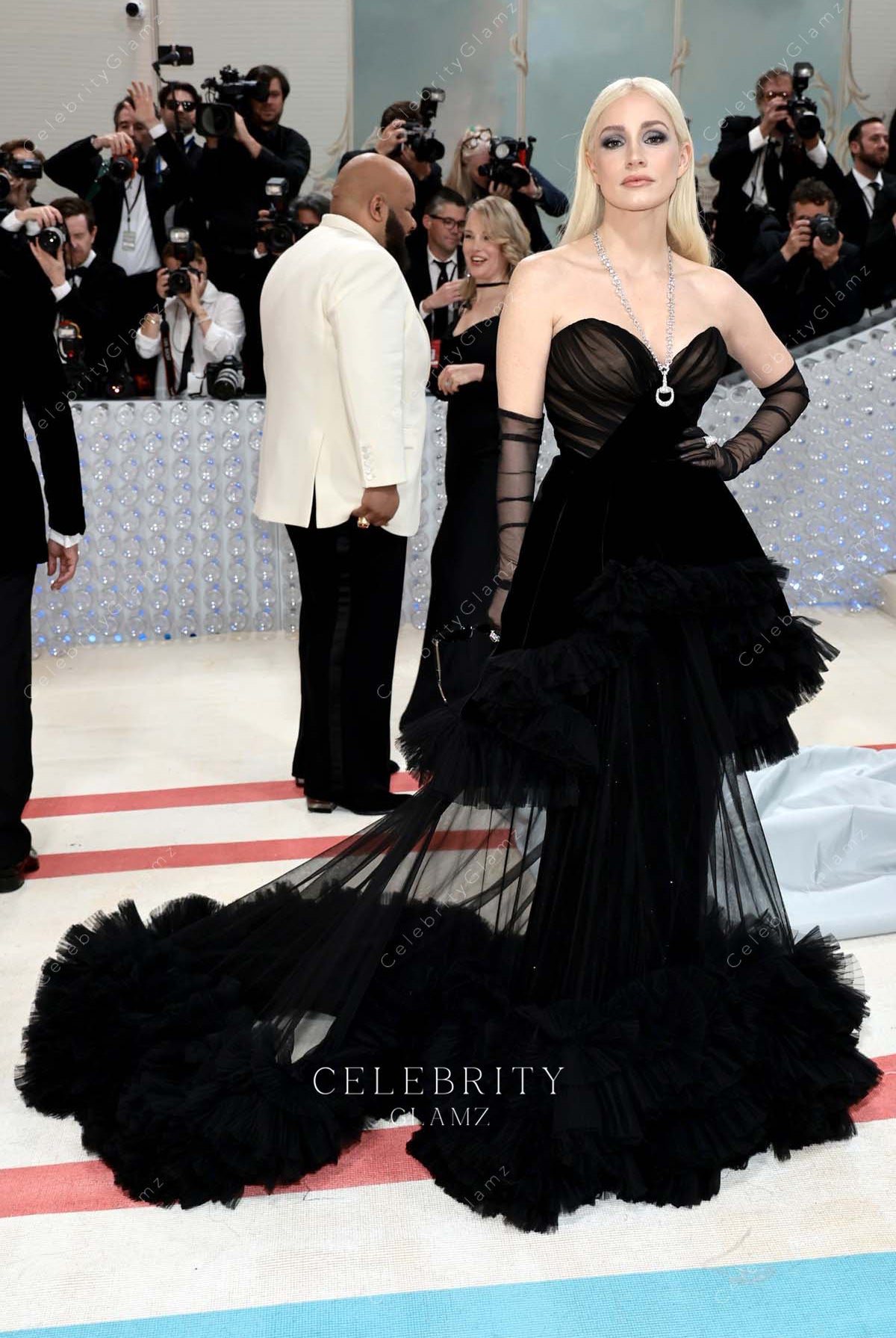 Jessica Chastain black layered 2023 met gala gown