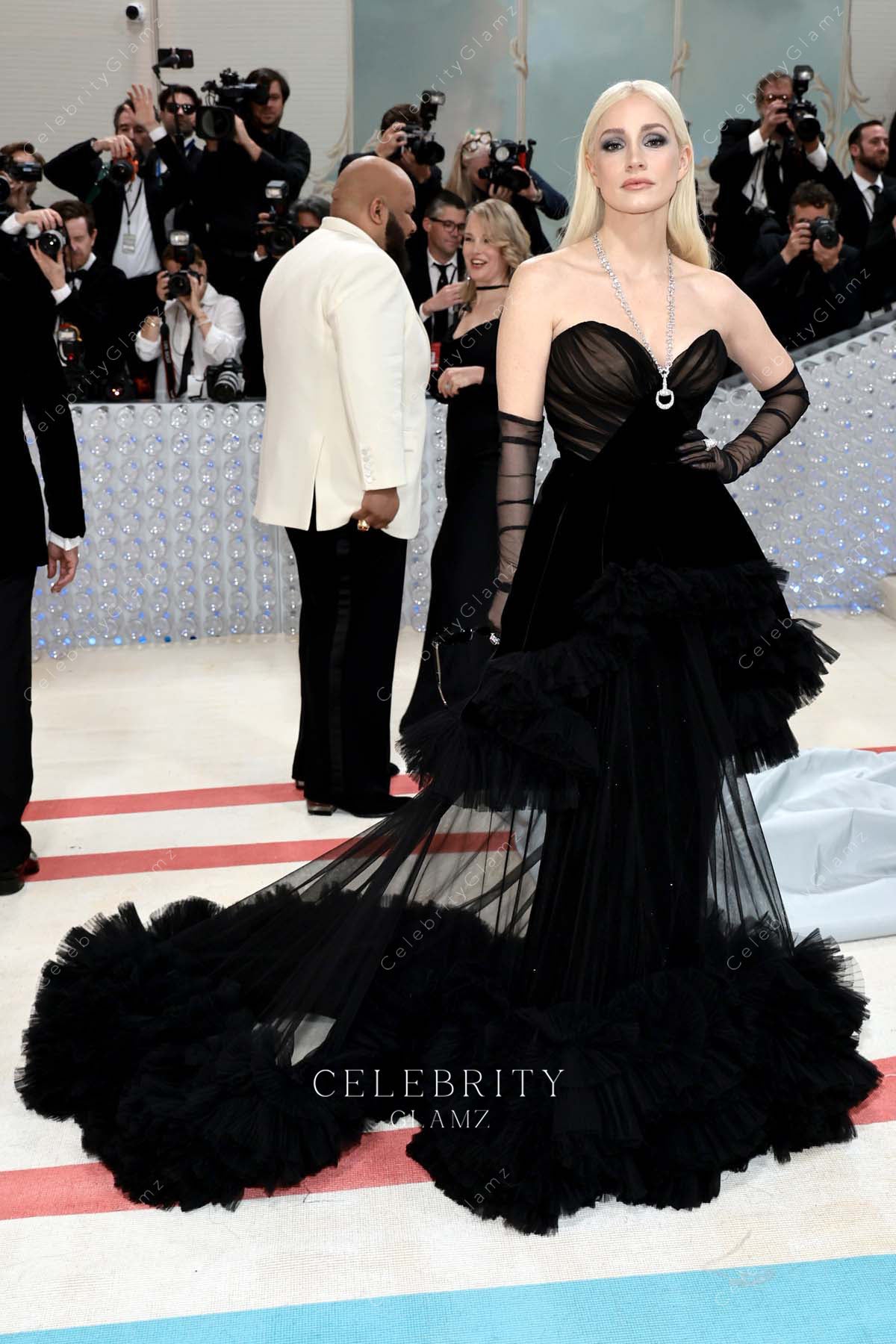 Jessica Chastain black layered 2023 met gala gown