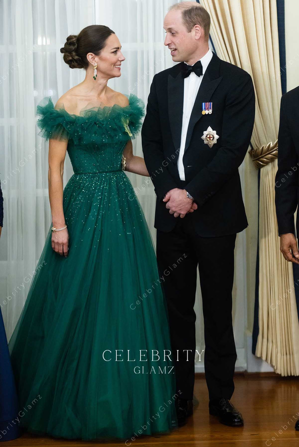 Kate Middleton glitter tulle a line gown