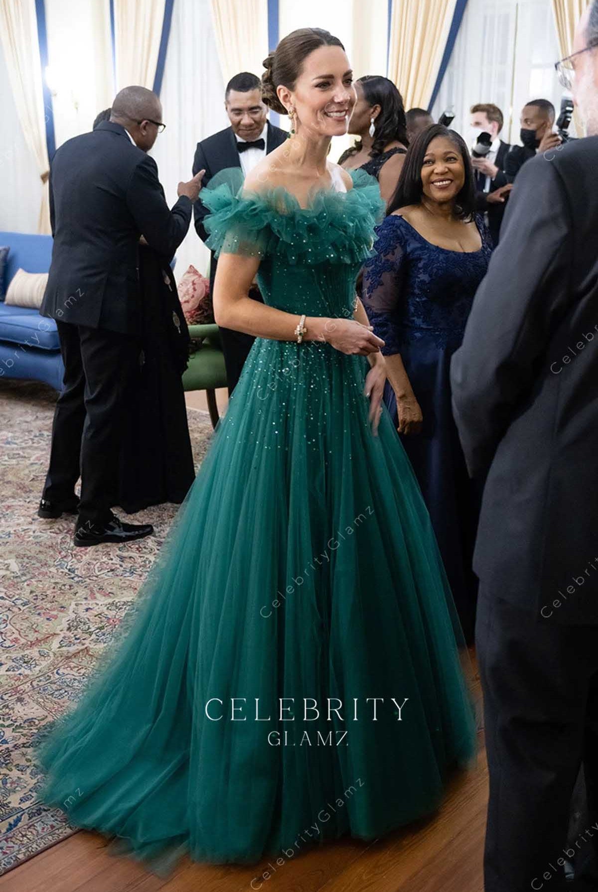 Kate Middleton off shoulder dark green glitter gown