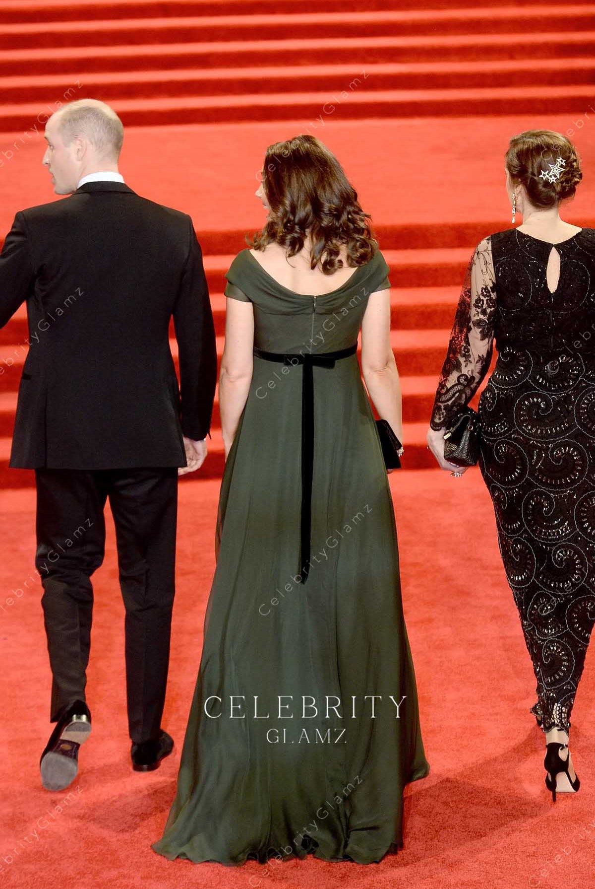 Kate Middleton scoop back pregnancy celebs dress