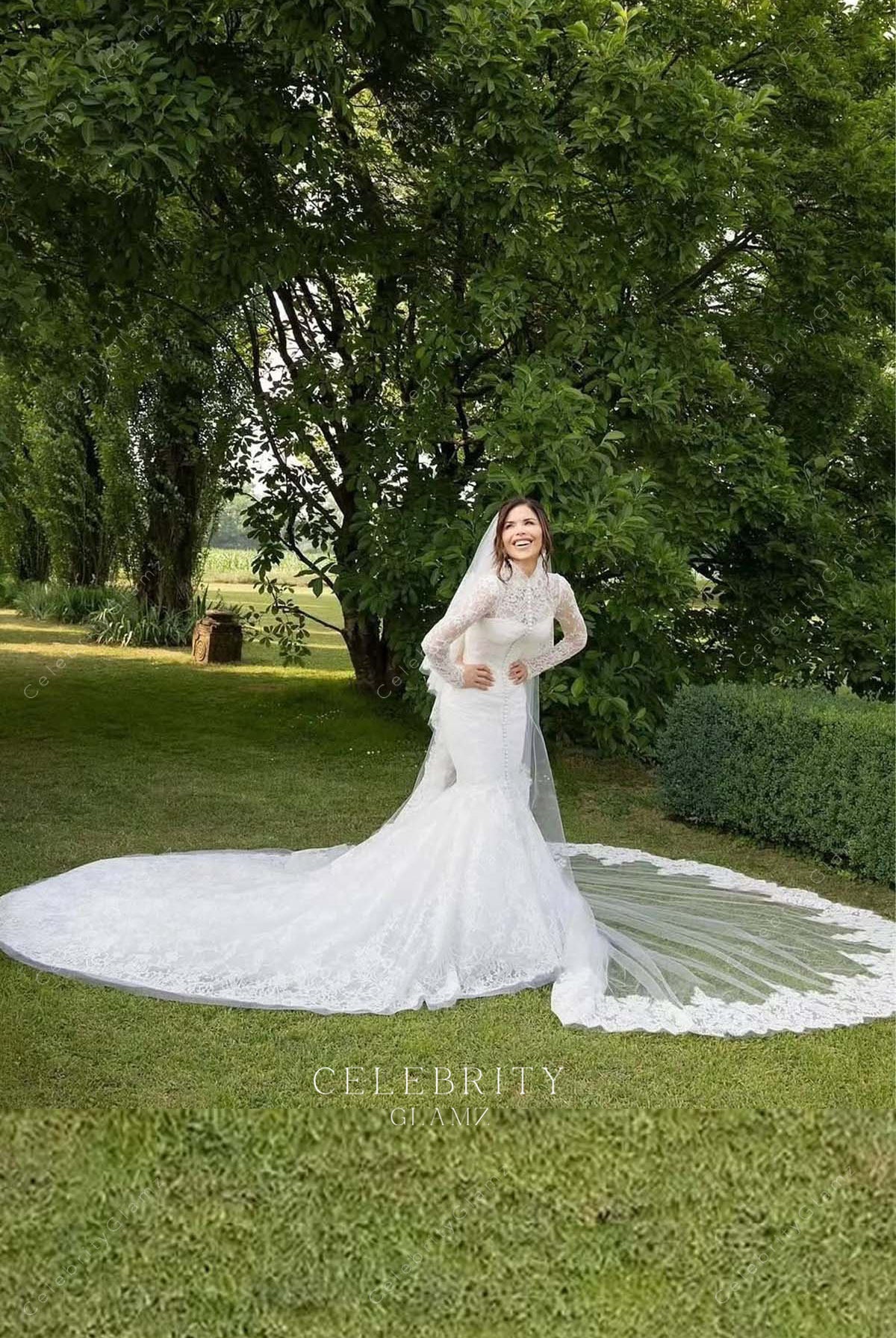 Lauren Sanchez trumpet 2025 cathedral train wedding dress