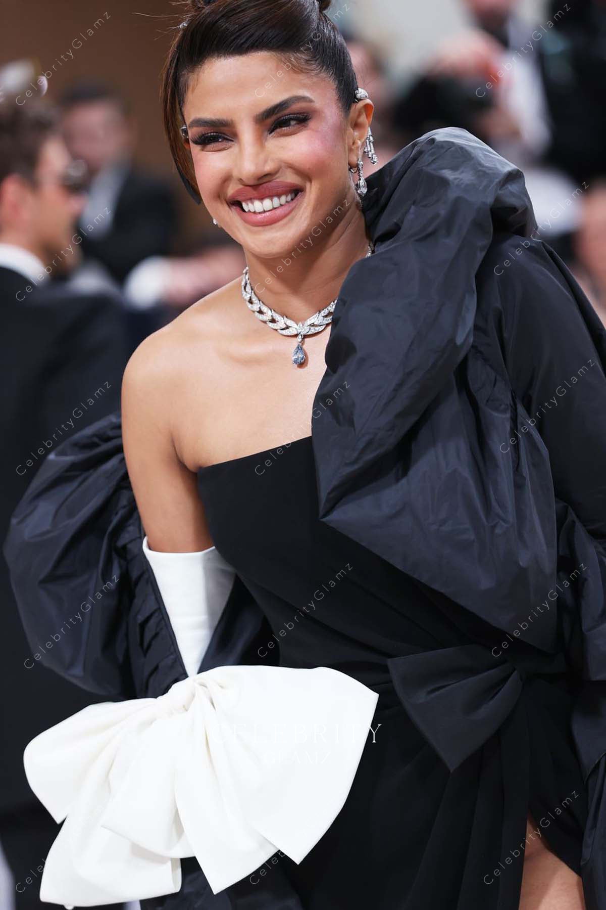 Priyanka Chopra straight across 2023 met gala dress