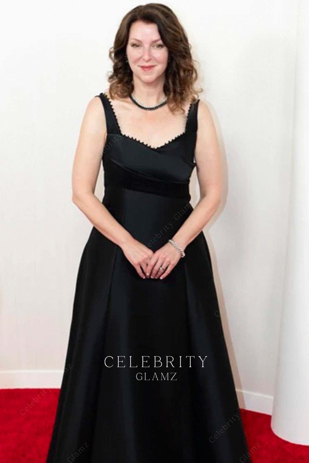 Raney Aronson Rath v neck prom dress 2024 Oscars red carpet