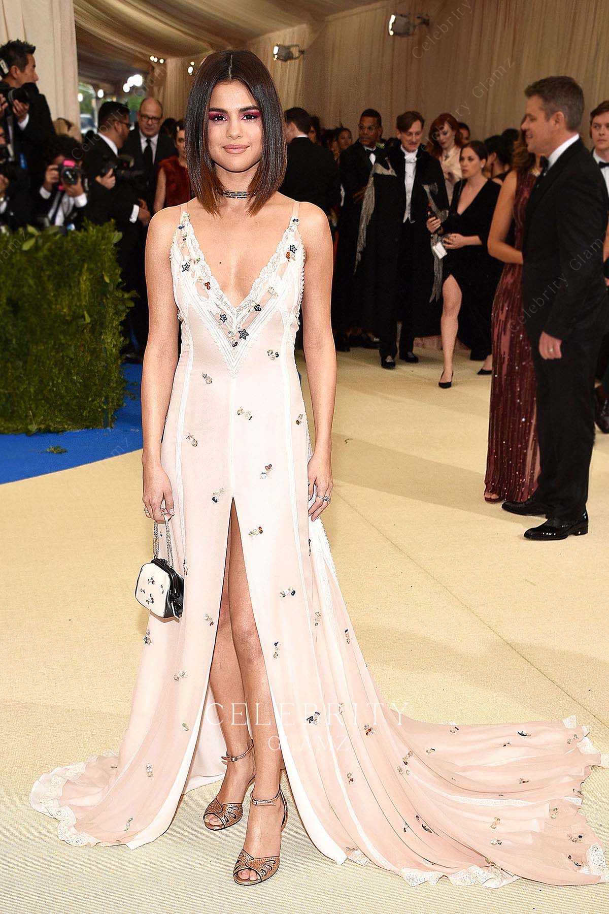 Selena Gomez pearl pink plunging neck prom dress 2017 met gala