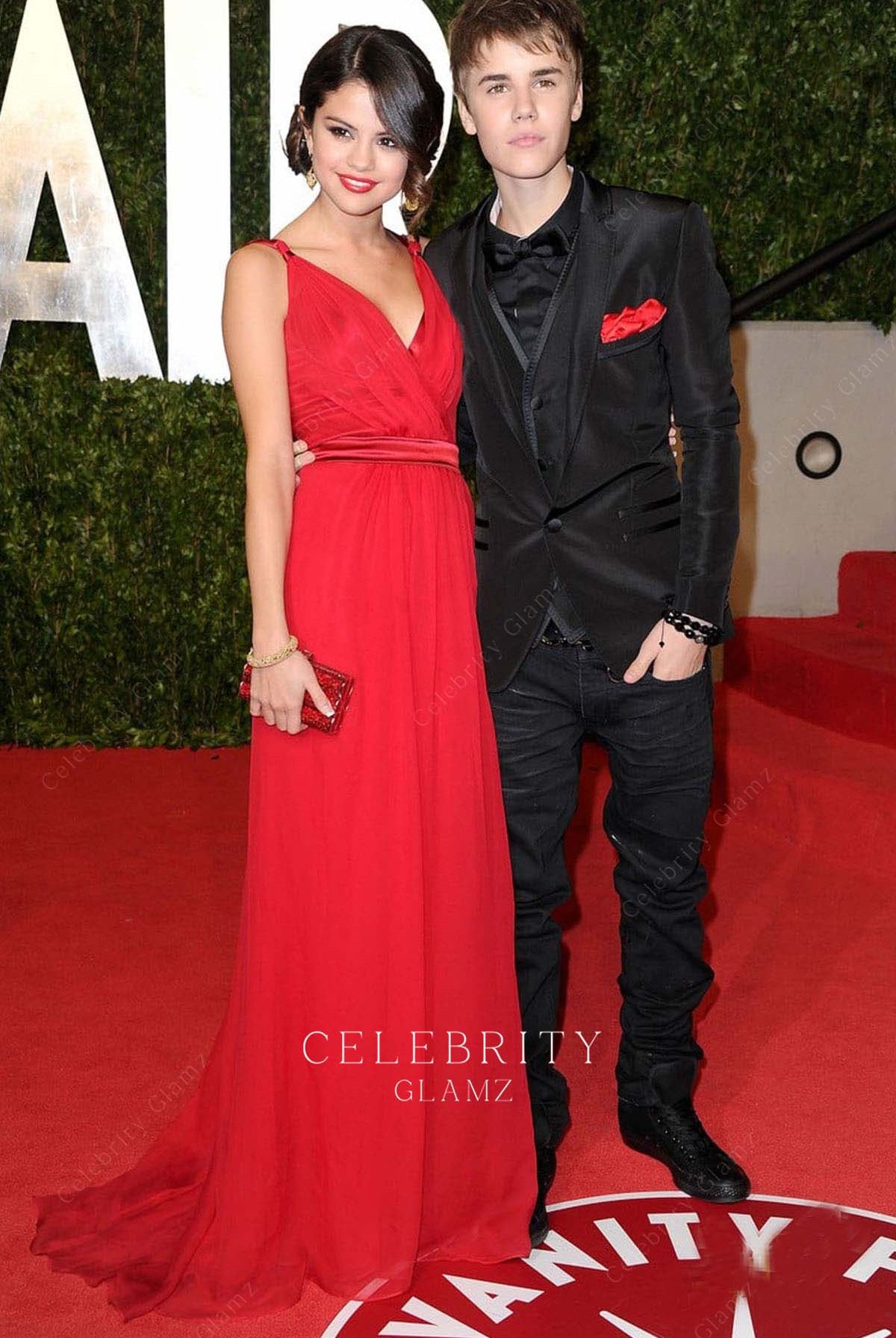 Selena Gomez sweep train prom dress vanity fair Oscar party 2011