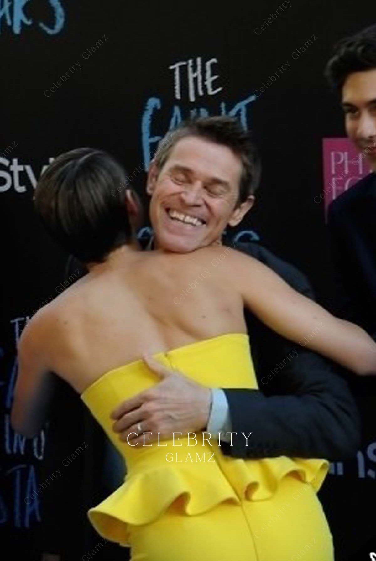 Shailene Woodley open back the fault in our stars premiere dress