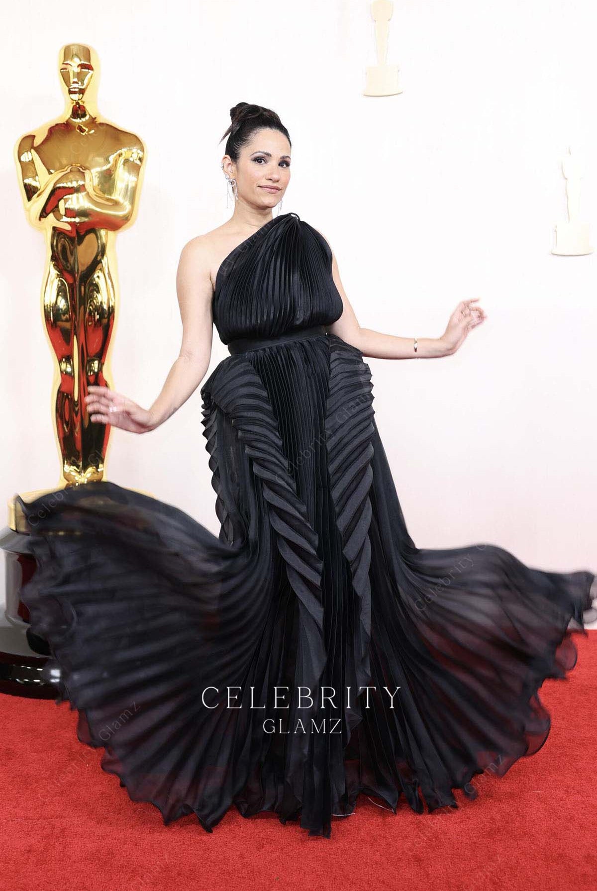 Tiffany Smith Pleated prom dress 2024 Oscars red carpet