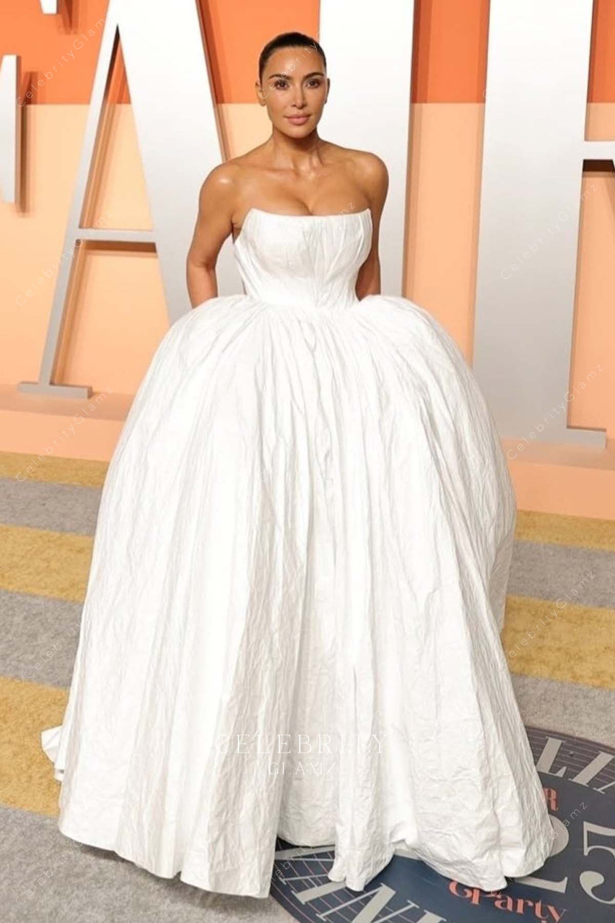 white Kim Kardashian 2025 scoop neck Vanity fair party prom dress