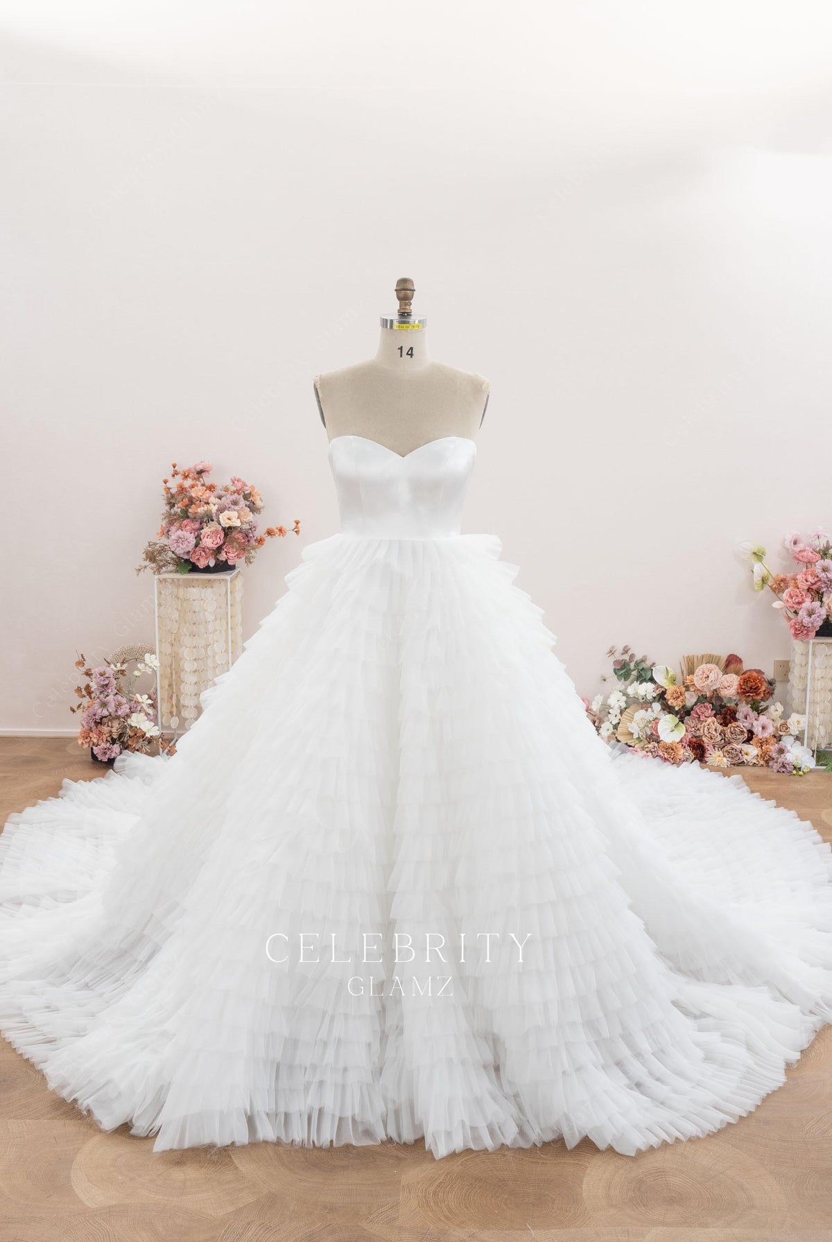 white strapless tulle wedding dress