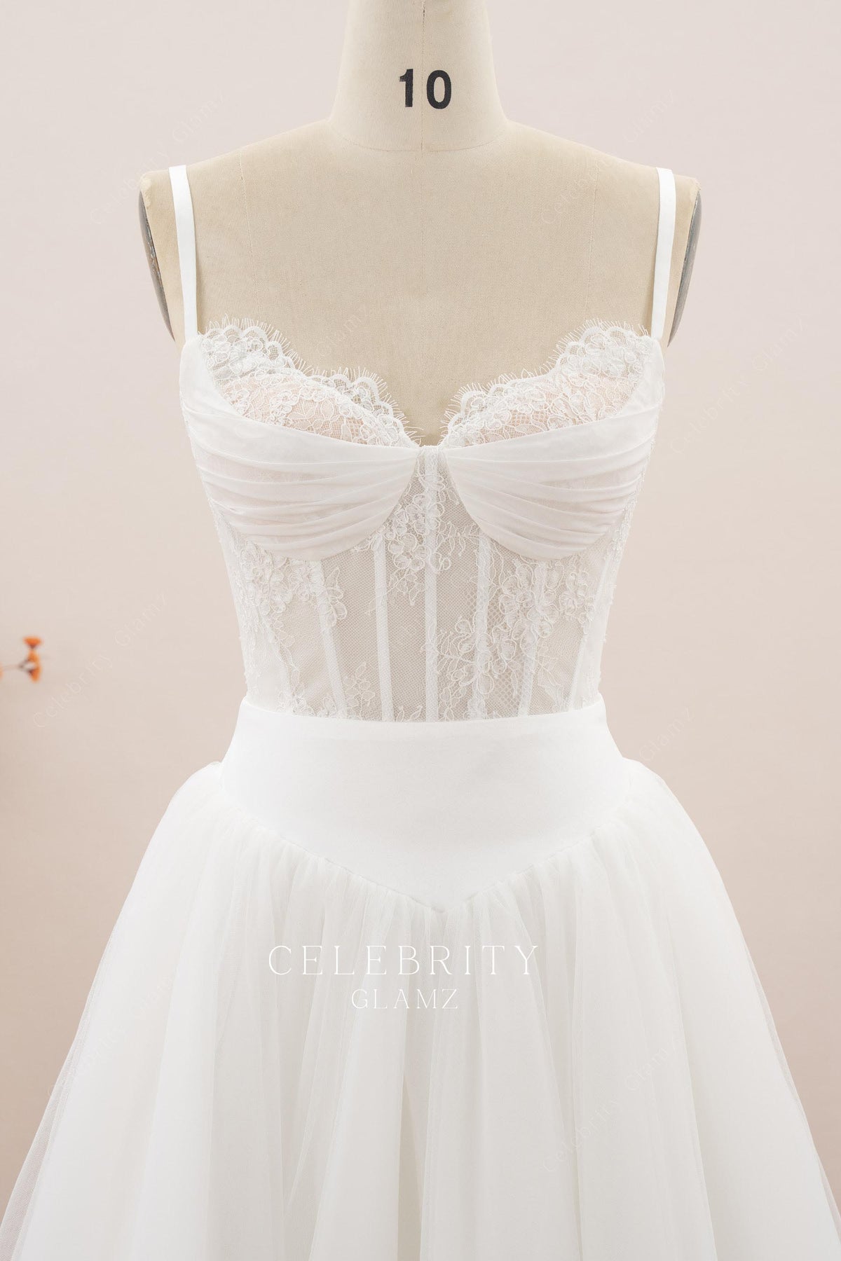 scalloped lace sweetheart neck wedding dress