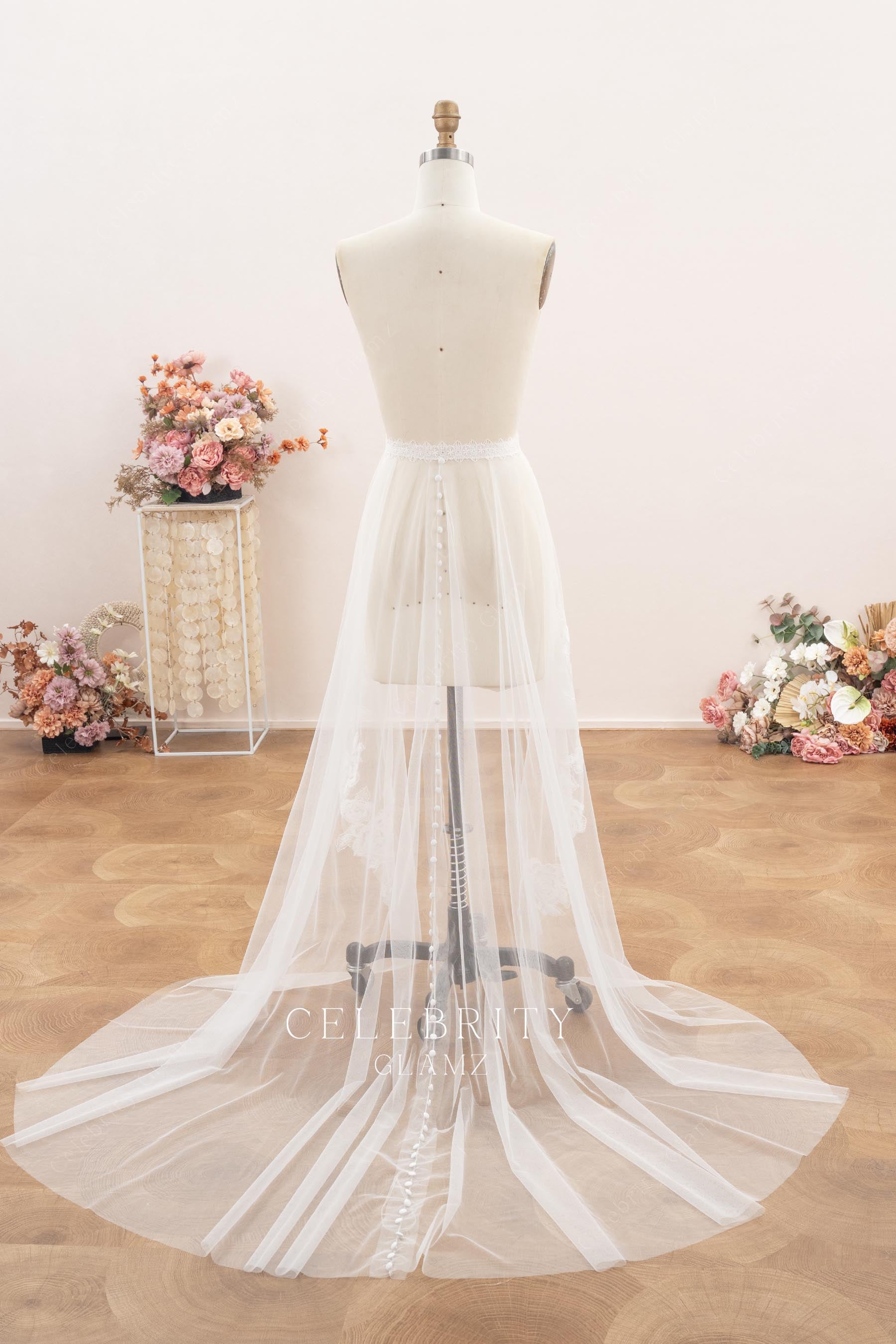 detachable buttons tulle overskirt 