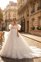 detachable ruffled sleeve wedding dress