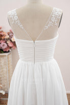 elegant lace chiffon wedding dress