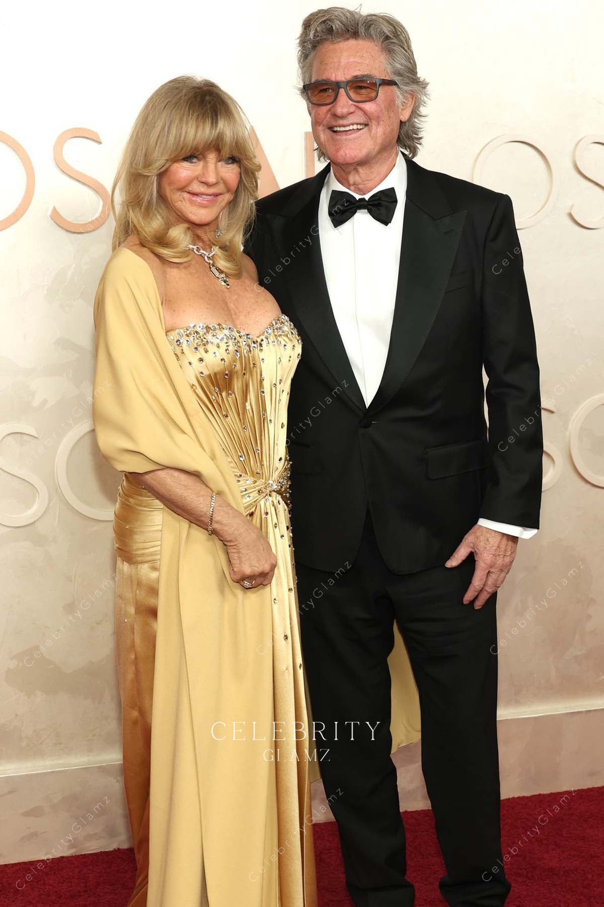 Goldie Hawn sweetheart neck 2025 Oscars red carpet prom dress
