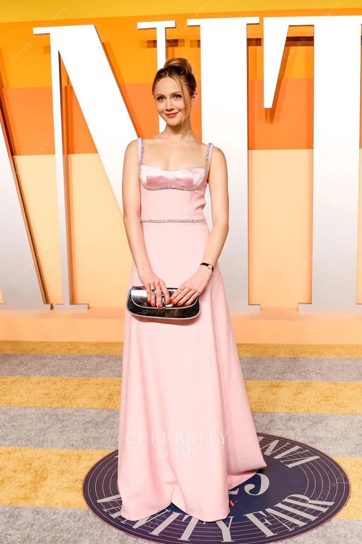 Iris Apatow pink 2025 Vanity fair party a line dress