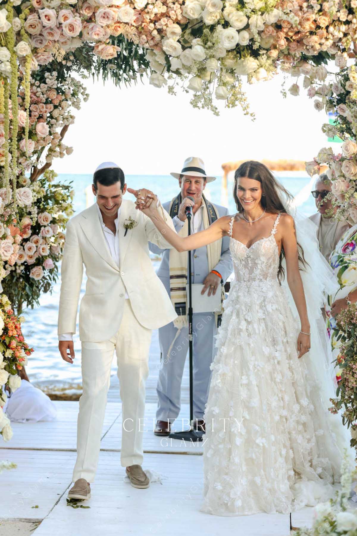 Kamila Hansen beach lace wedding dress