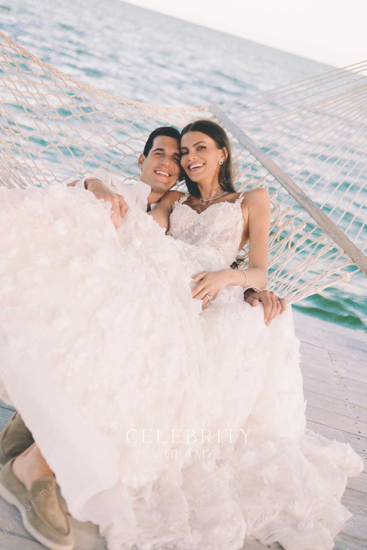 Kamila Hansen sweetheart neck wedding dress