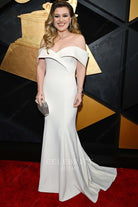 Kelly Clarkson sweep train prom dress Grammys red carpet 2024 