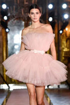 Kendall Jenner puffy a line dress H&M show in Rome dress 2019