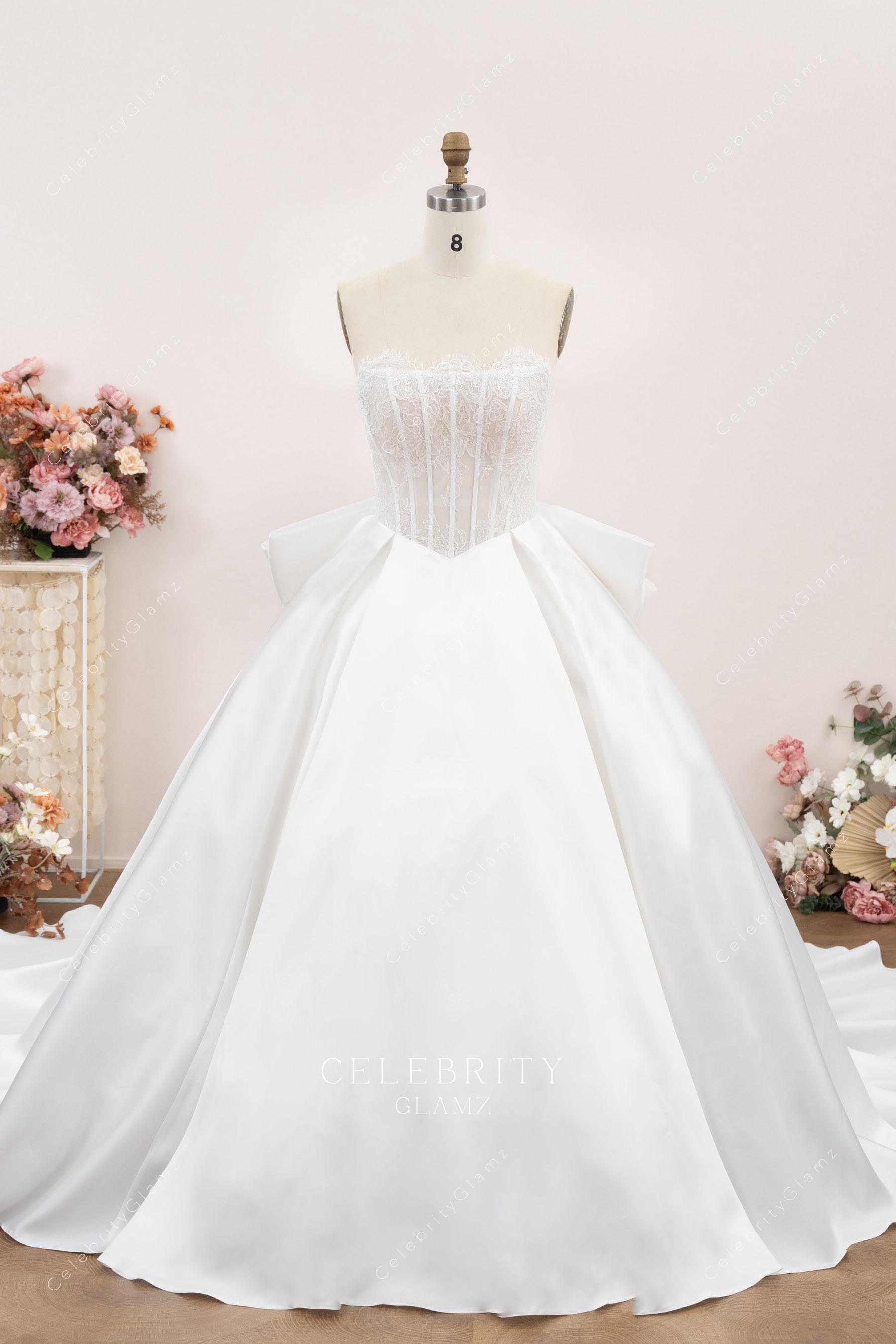 lace scalloped neck a line bridal ballgown