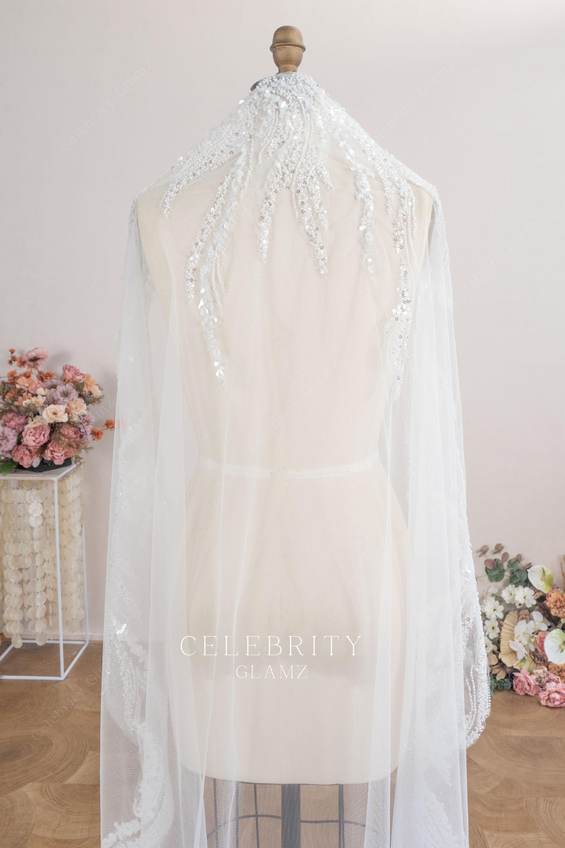 lace trim with comb bridal veil 