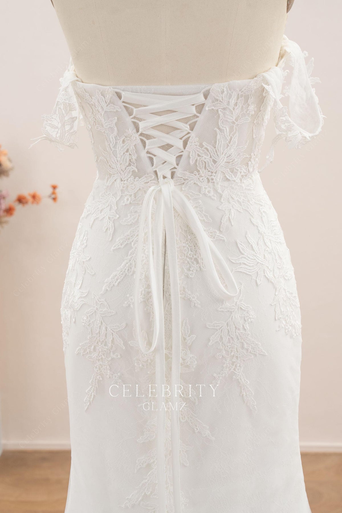 lace up back bridal dress