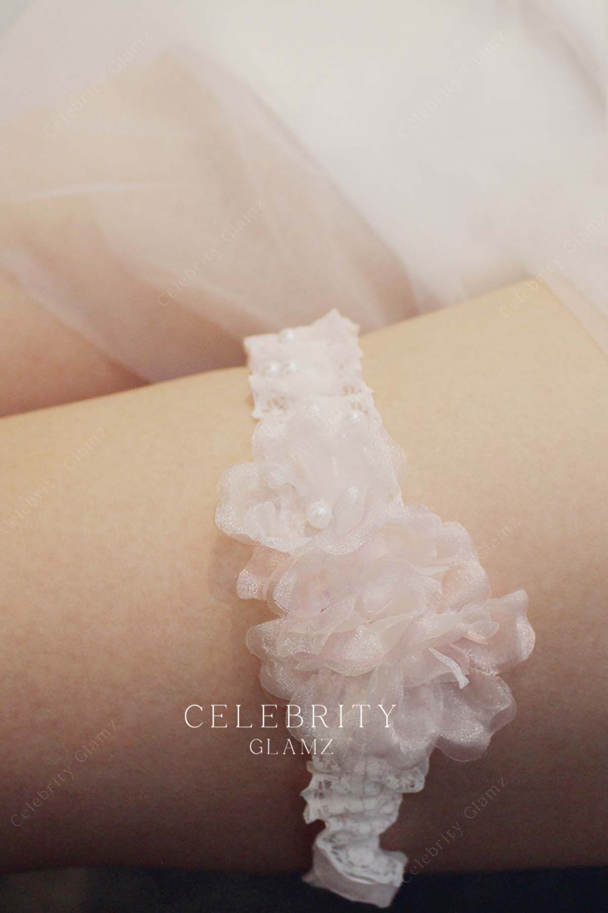 pearls ruffle flower garter