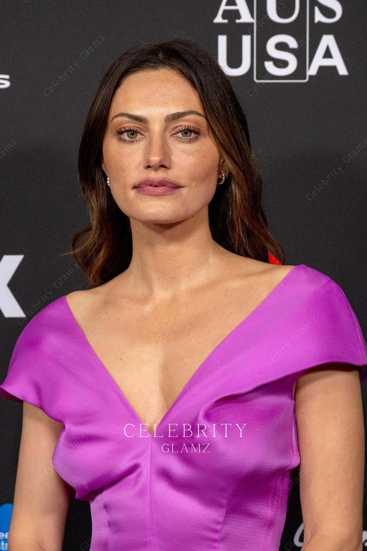 Phoebe Tonkin v neck 2025 annual G'Day USA arts gala evening dress