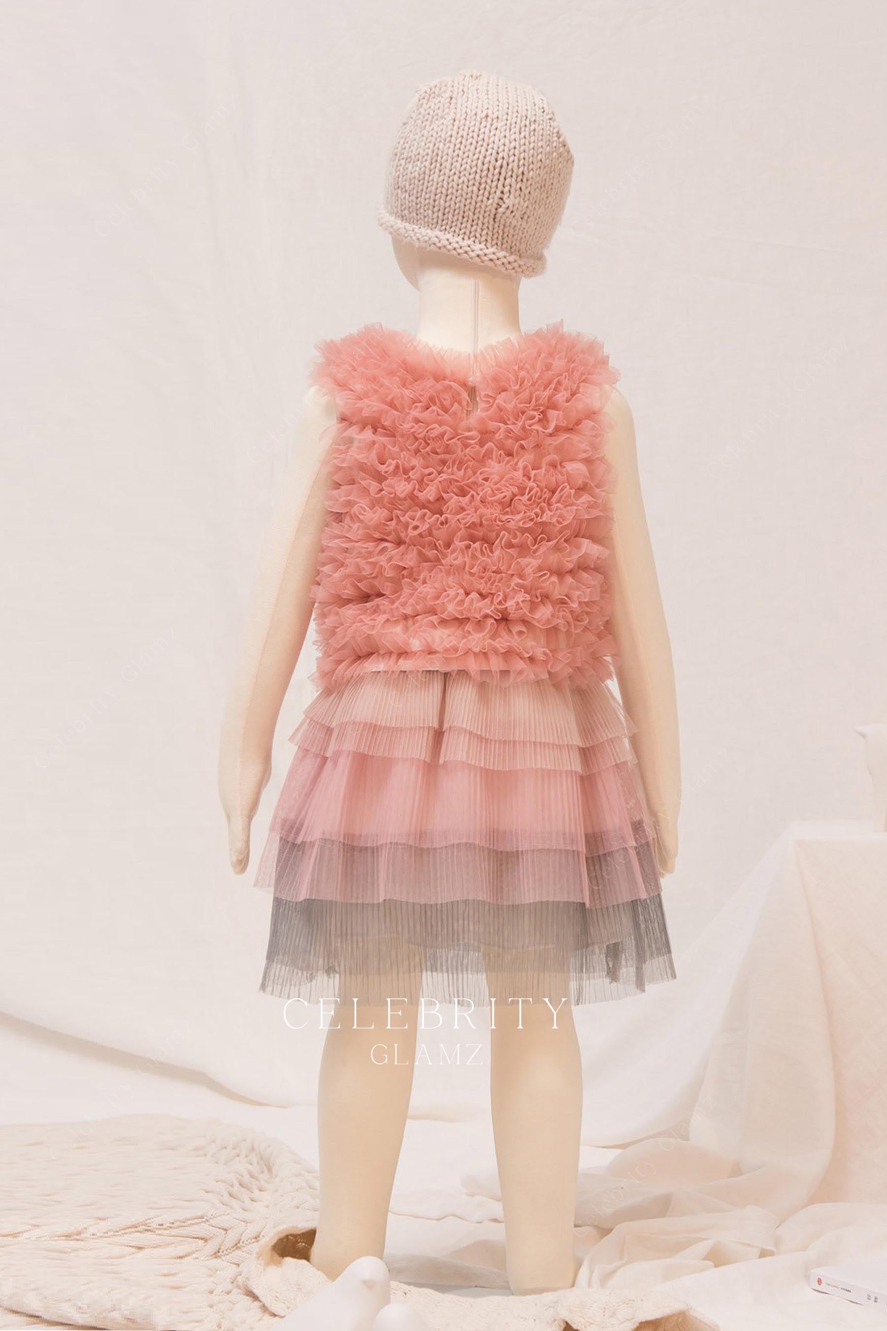 pink sleeveless tulle formal dress