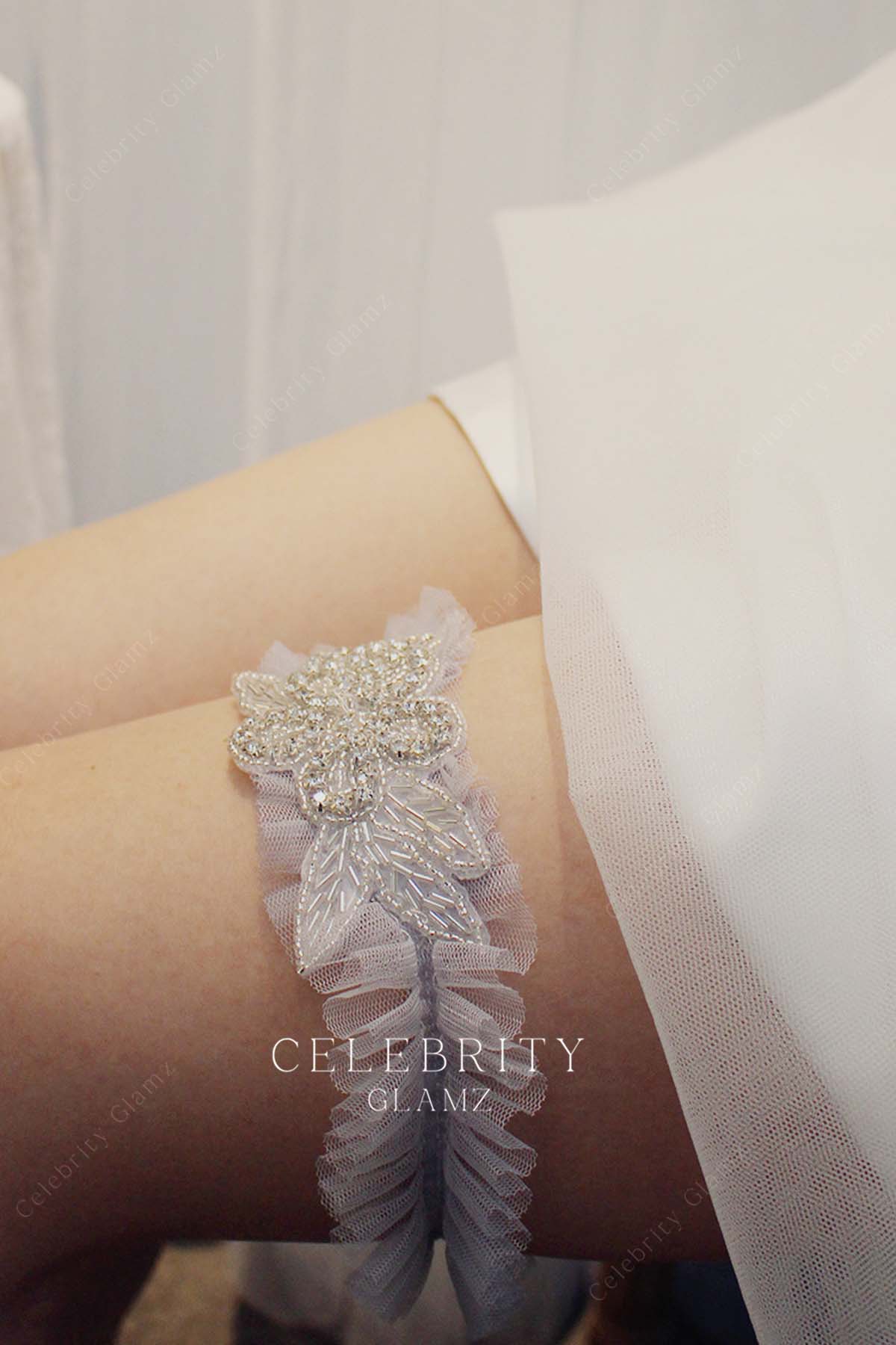 slip on bridal garter