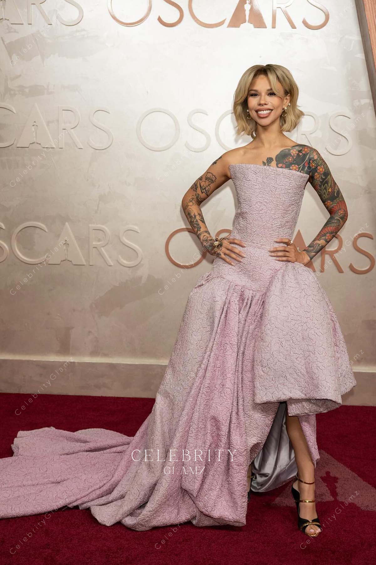 Snitchery pink 2025 straight across Oscars red carpet dress