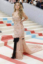 Sydney Sweeney square neck 2023 sparkly celebrity dress