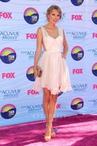Taylor Swift pink chiffon a line red dress teen choice awards